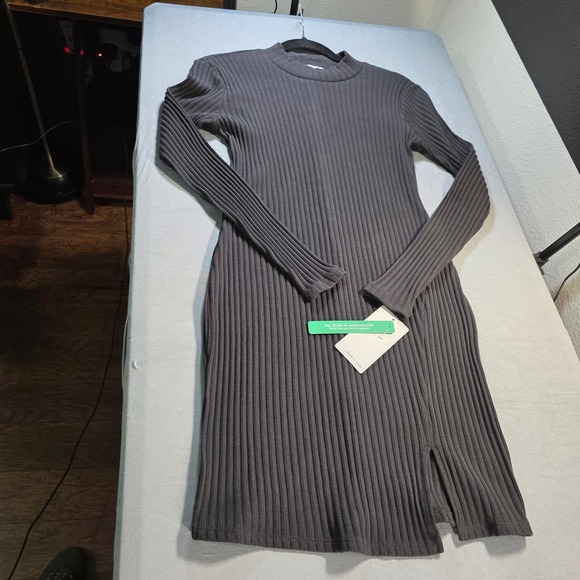 Stitch & Pine Dresses & Skirts - Stitch & Pine Women Black Ribbed Mock Neck Long Sleeve Midi Dress Slit SZ. M NEW
